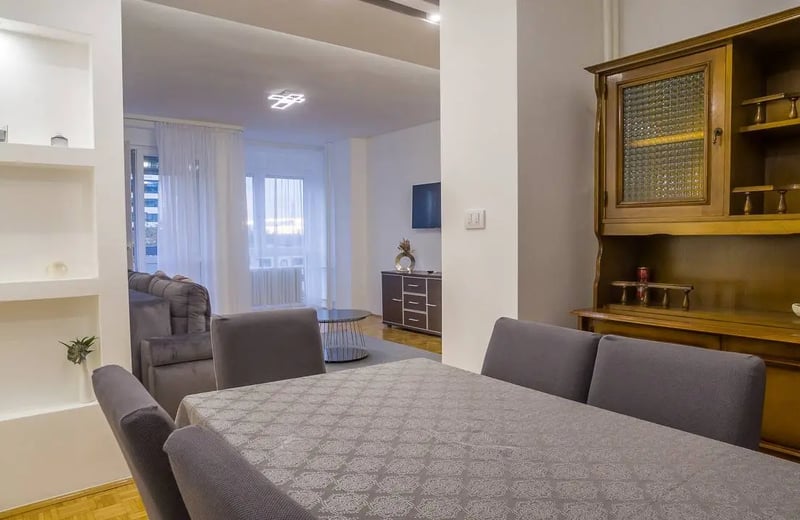 Rent of a comfortable three-room apartment, 70 m², Belgrade, New Belgrade, Serbia