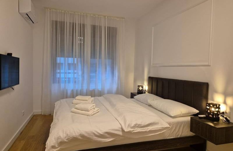 Rent of a spacious three-room apartment in a new building, 90 m², Belgrade, Voždovac, Serbia