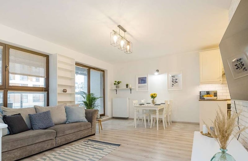 Rent of a spacious four-room apartment with a garage, 86 m², Warsaw, Mokotów, Poland