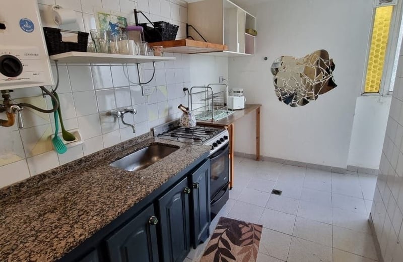 Alquiler de un apartamento amueblado de tres habitaciones, Buenos Aires, Monserrat, Argentina