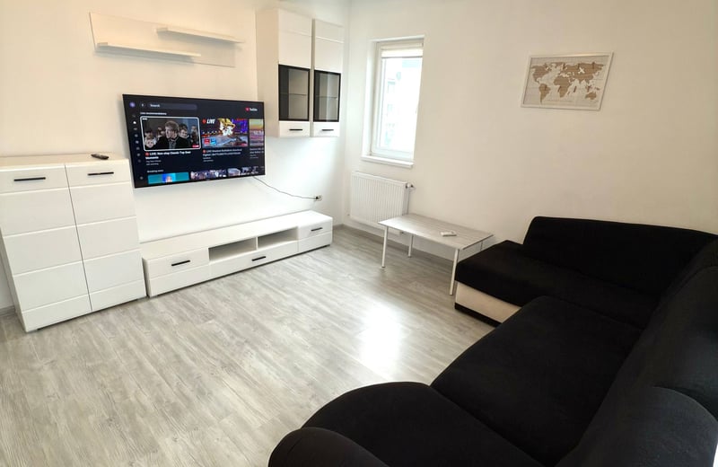 Miete einer hellen Zweizimmerwohnung, Bukarest, Sektor 6, Rumänien