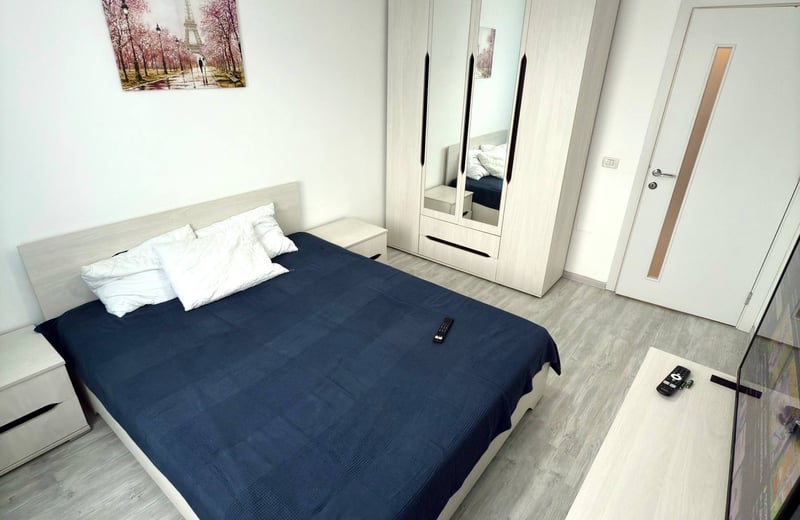 Miete einer hellen Zweizimmerwohnung, Bukarest, Sektor 6, Rumänien