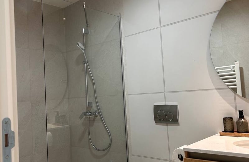 Alquiler de un apartamento completamente nuevo de dos habitaciones, 53 m², Belgrado, Belgrade Waterfront, Serbia