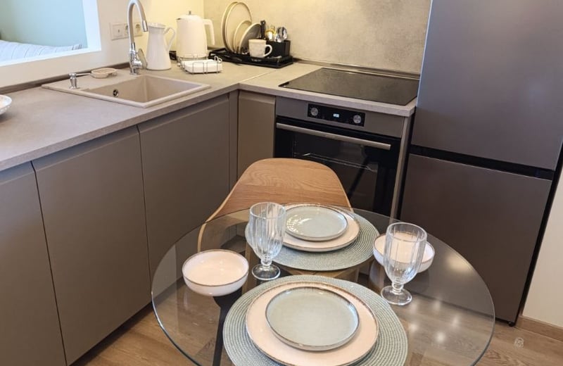 Alquiler de un estudio luminoso y acogedor, Varna, distrito Briz, Bulgaria