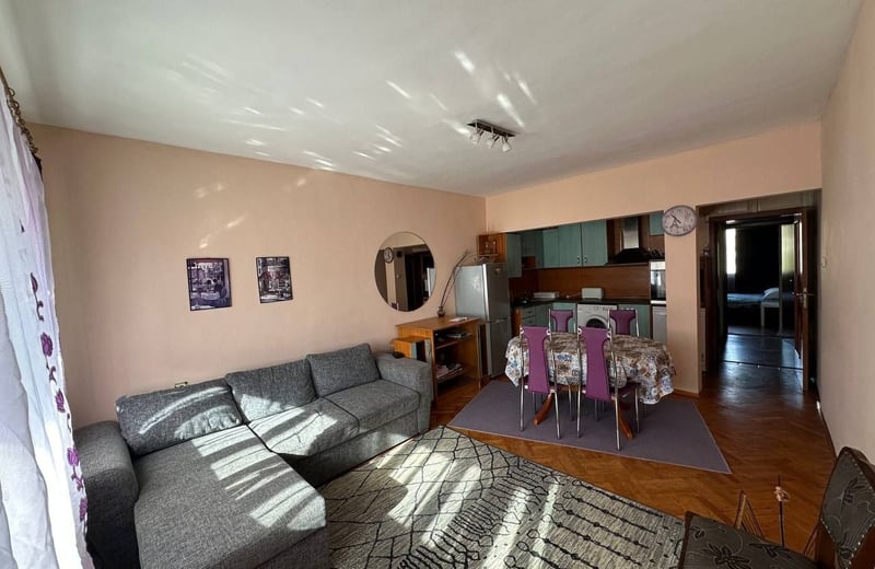 Rent of a cozy three-room apartment, Varna, Hristo Botev district, Bulgaria