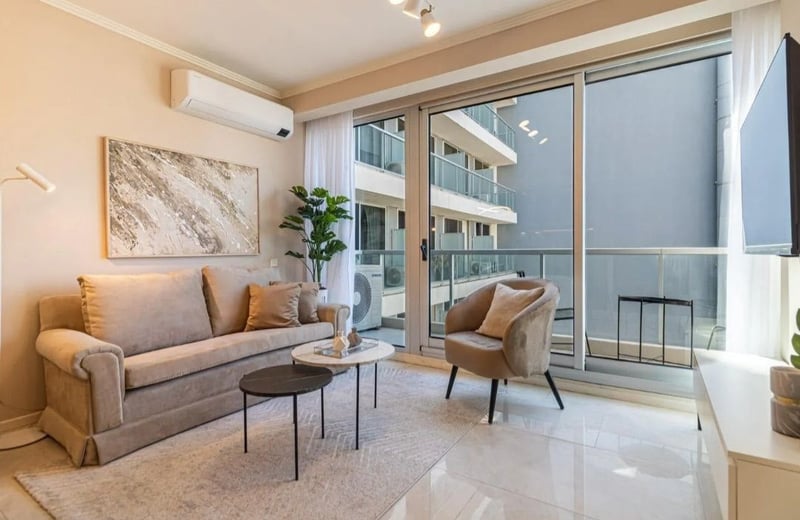 Rent of a modern and spacious three-room apartment with a balcony, 82 m², Buenos Aires, Recoleta, Argentina