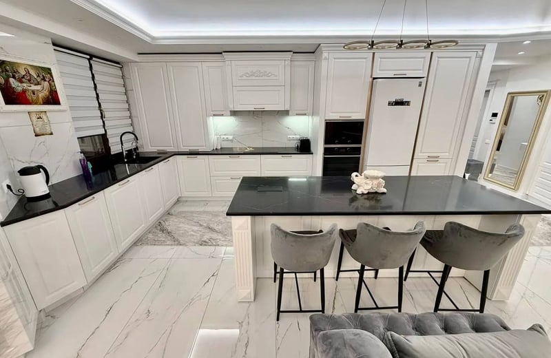 Location d’un appartement moderne et neuf de trois pièces en centre-ville, 90 m², Chișinău, Moldavie