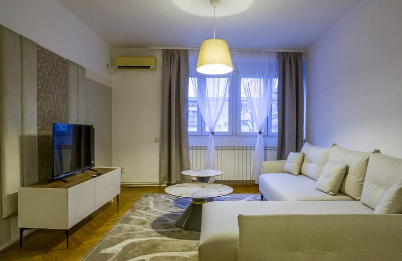 Аренда просторной двухкомнатной квартиры 62 м² в самом центре города, Белград, Сербия