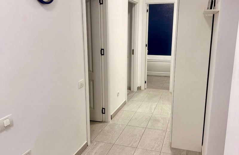 Аренда отличной двухкомнатной квартиры, сектор 6, Бухарест, Румыния