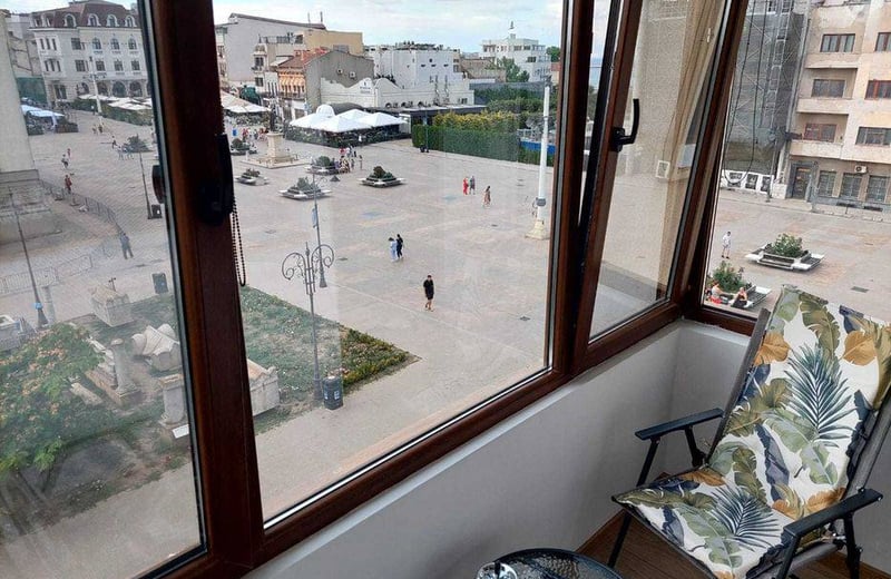 Rent of comfortable two-room apartments, 46 m², Old Town, Ovidiu Square, Constanța, Romania