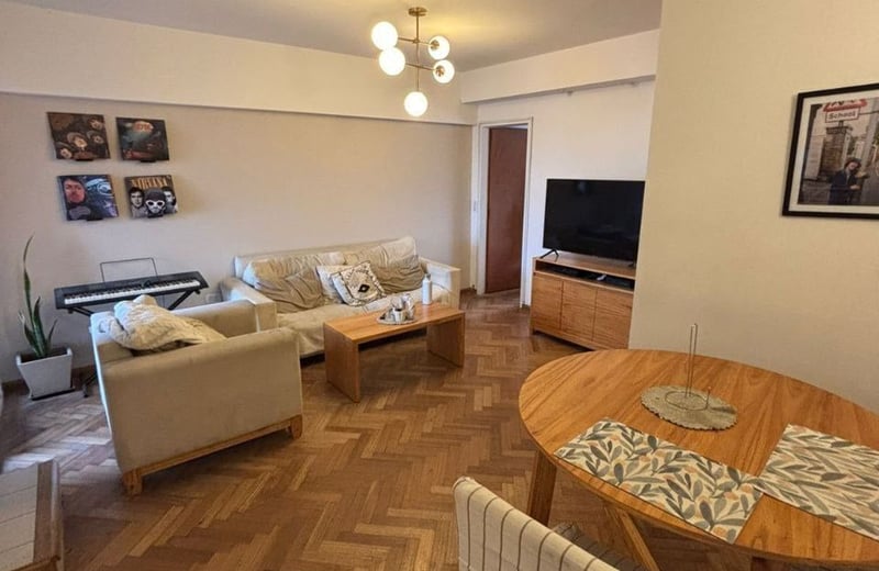 Аренда двухкомнатной квартиры с балконом без мебели, Буэнос-Айрес, Аргентина