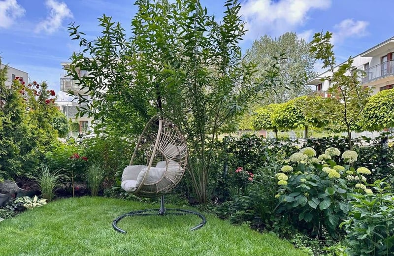 Rent of a modern two-room apartment, 52 m², with a private garden, Jelonki Południowe, Warsaw, Poland