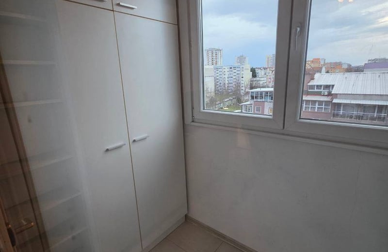 Аренда уютной двухкомнатной квартиры в районе Славейков, Бургас, Болгария