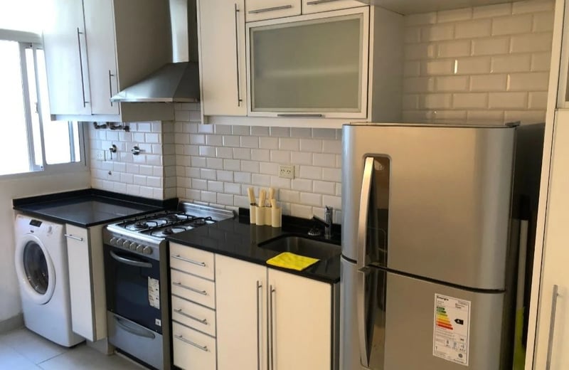 Аренда светлой трехкомнатной квартиры 76 м² в районе Recoleta, Буэнос-Айрес, Аргентина