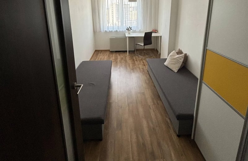 Rent of a spacious 3-room apartment, 81 m², in Nové Mesto, Bratislava, Slovakia
