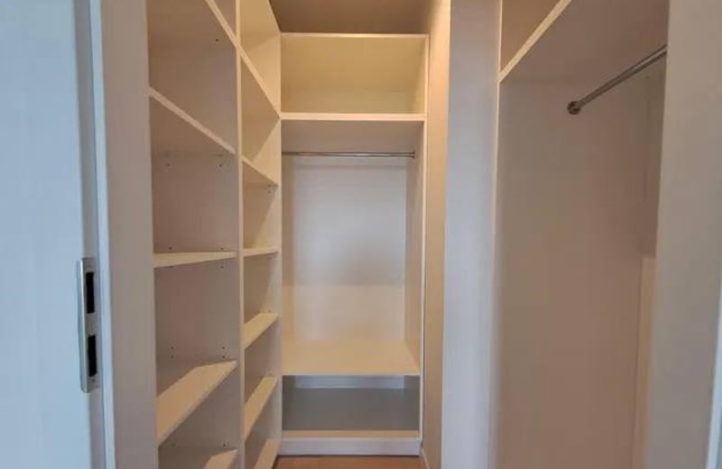 Rent of a bright 3-room apartment, 54 m², in a new building in Stare Podgórze, Kraków, Poland