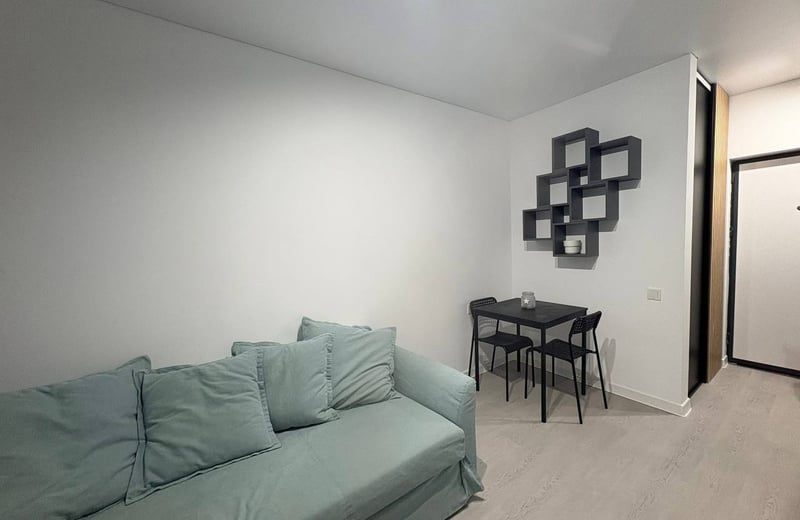Alquiler de un apartamento moderno y luminoso de 1 habitación en Chiajna, Bucarest, Rumanía