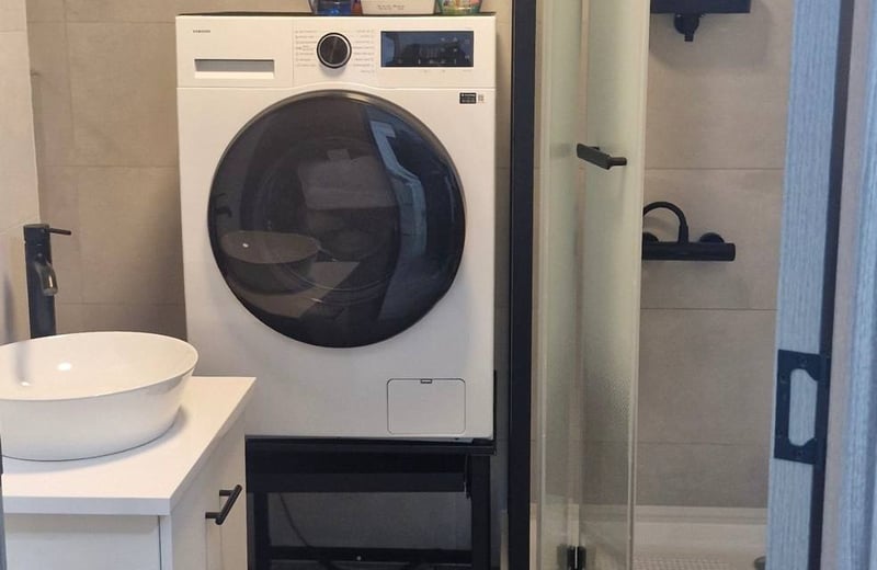 Location d’un appartement meublé de 2 pièces, 50 m², près de la station de métro Eroii Revoluției, Bucarest, Roumanie