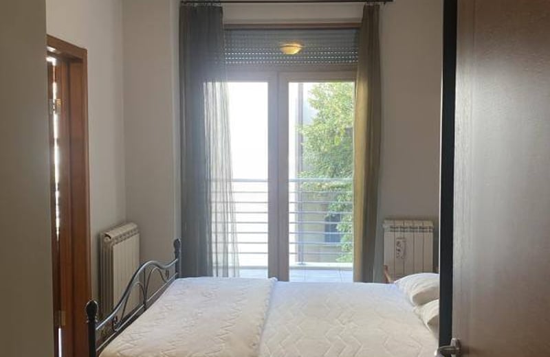 Miete einer hellen 2-Zimmer-Wohnung, 65 m², im Zentrum von Belgrad, Serbien