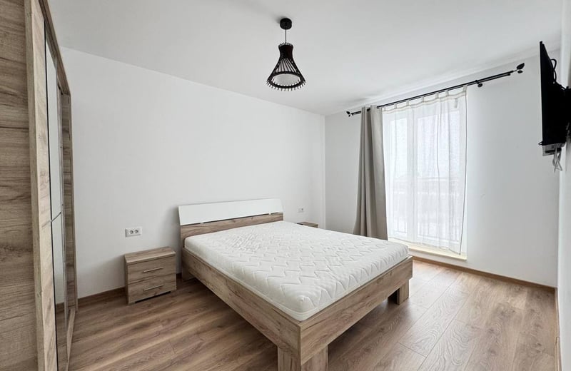 Аренда современной трёхкомнатной квартиры в Blue Residence Sanpetru, Брашов, Румыния