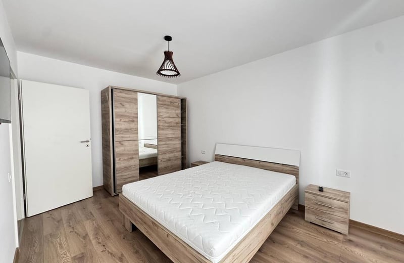 Аренда современной трёхкомнатной квартиры в Blue Residence Sanpetru, Брашов, Румыния