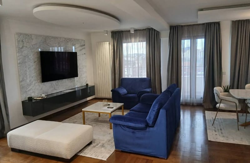 Аренда просторной двухэтажной трёхкомнатной квартиры, 120 м², центр города, Белград, Сербия