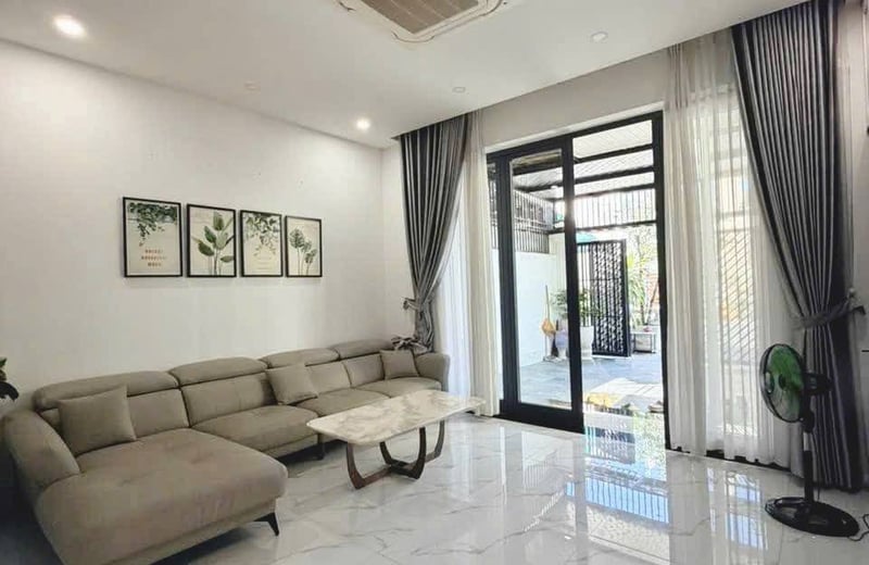 Alquiler de una moderna y nueva villa amueblada, 320 m², Nha Trang, Vietnam