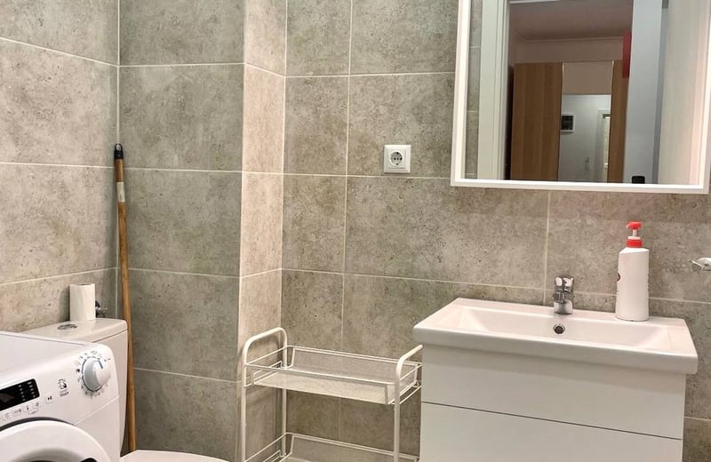 Miete einer guten, frisch renovierten 2-Zimmer-Wohnung, Sektor 6, Bukarest, Rumänien