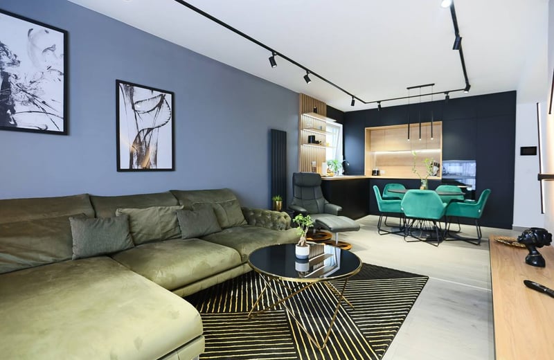 Alquiler de un acogedor apartamento de 3 habitaciones, Tractorul, Brașov, Rumanía