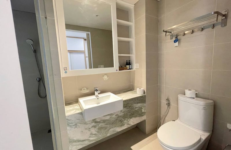 Location d’un appartement lumineux et meublé, 51 m², centre-ville, Nha Trang, Vietnam