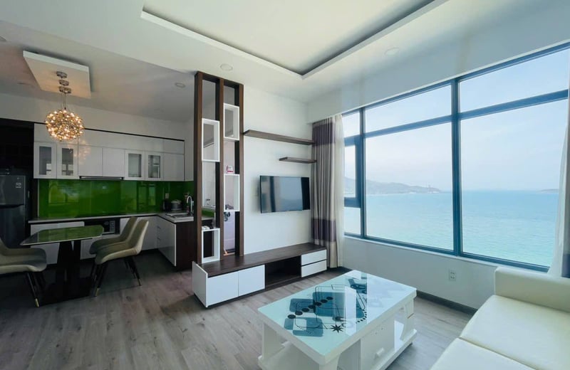 Alquiler de un moderno apartamento amueblado de 2 dormitorios cerca del mar, Nha Trang, Vietnam