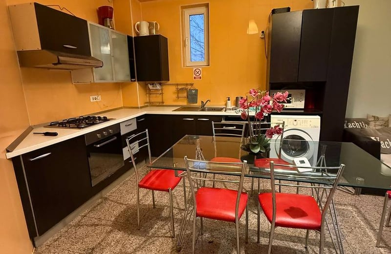 Rent of a comfortable 4-room villa, 160 m², Mamaia Nord, Romania