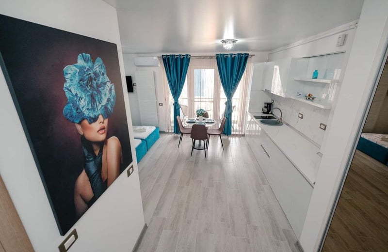 Rent of a bright studio apartment with balcony, Mamaia Sat, Romania