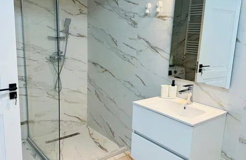 Аренда светлой, меблированной двухкомнатной квартиры, Констанца, Румыния