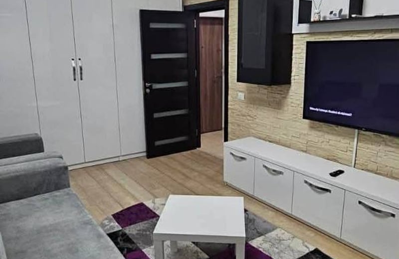 Аренда свежей 2-комнатной квартиры после ремонта, сектор 6, Бухарест, Румыния