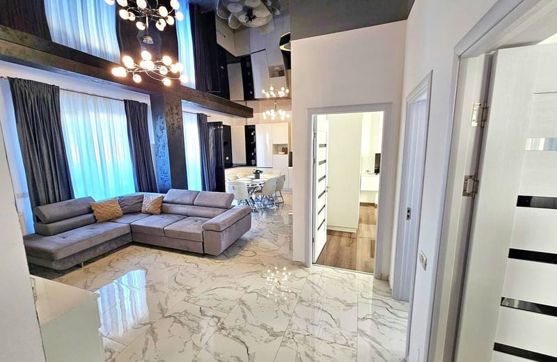 Modern penthouse for rent with 3 rooms and terrace, Mamaia Sat, Romania