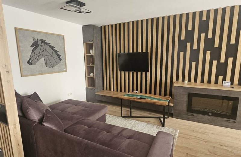 Аренда комфортной квартиры 3 комнаты с паркингом в Tractorul, Брашов, Румыния