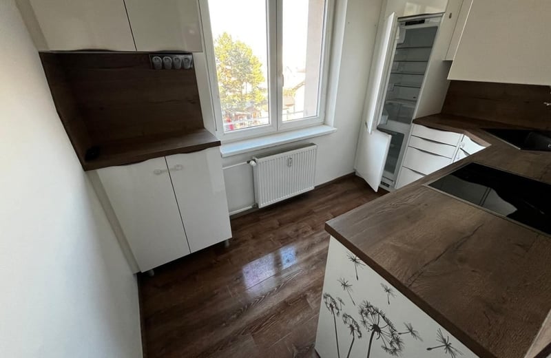 Spacious apartment for rent, 64 m², Čakovice, Prague, Czech Republic