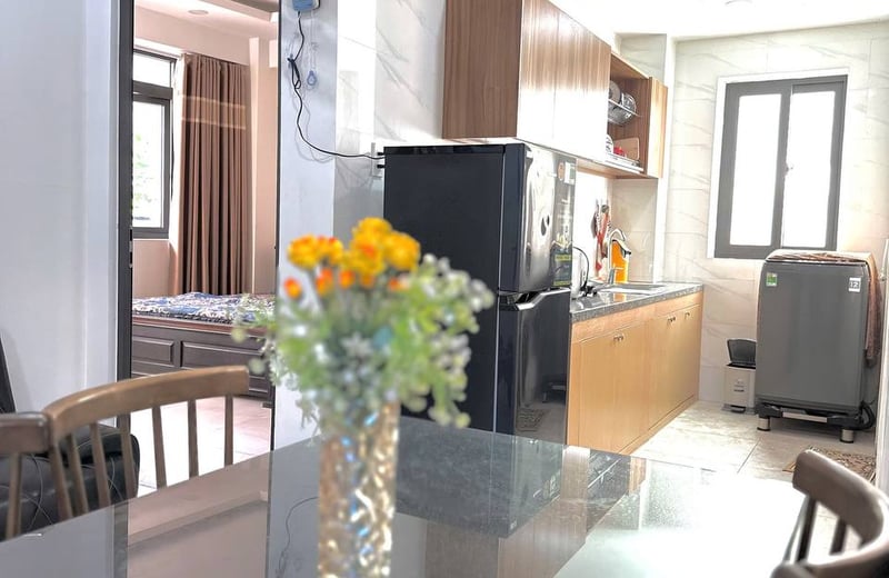Location d’un appartement confortable et meublé de deux pièces avec balcon, 50 m², Nha Trang, Vietnam
