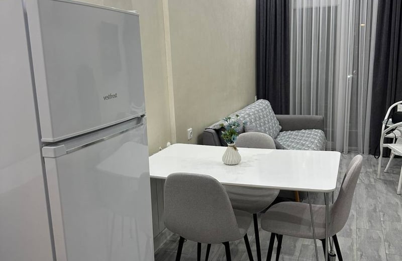 Location d’un appartement lumineux et meublé, 40 m², Batoumi, Géorgie