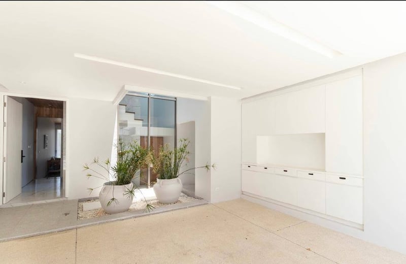 Bright villa with private pool for rent, 400 m², Bang Tao, Phuket, Thailand