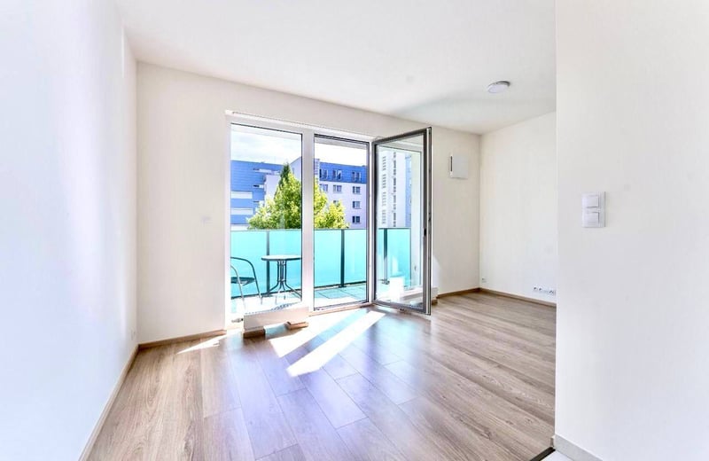 Аренда новой светлой квартиры с балконом, 30 м², Letňany, Прага, Чехия