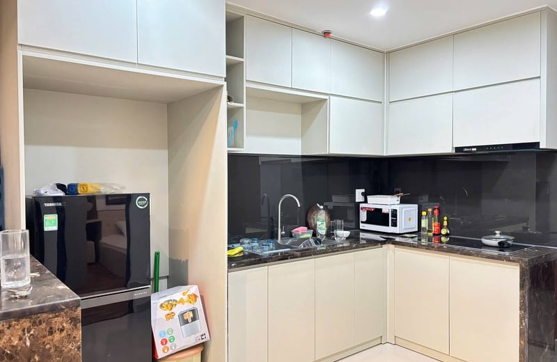 Bright furnished apartment with sea and city view for rent, 74 m², Napoleon Residence, Nha Trang, Vietnam