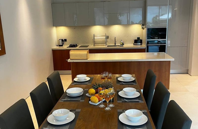 Alquiler de villa con piscina privada y jardín, 2 dormitorios, Phuket, Tailandia