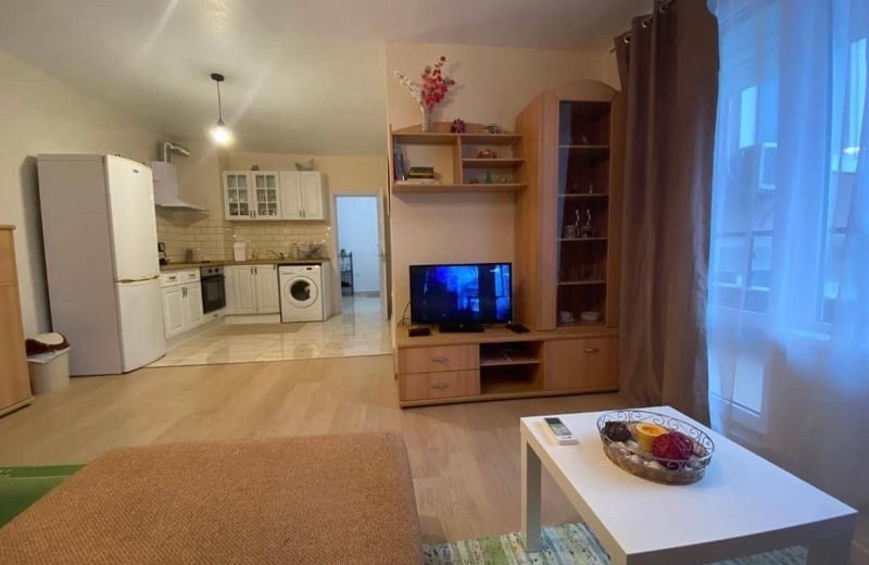 Appartement lumineux et moderne avec terrasse à louer dans le centre de Varna, Bulgarie