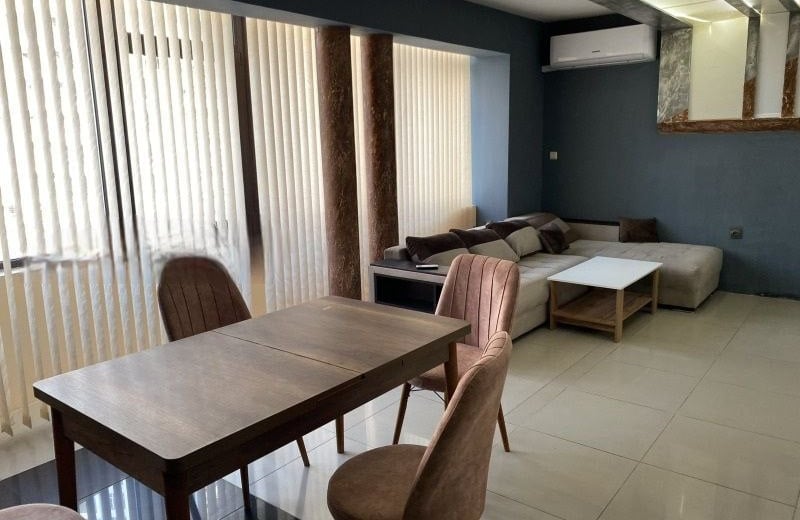 Appartement confortable de 100 m² à louer à Mladost, Varna, Bulgarie