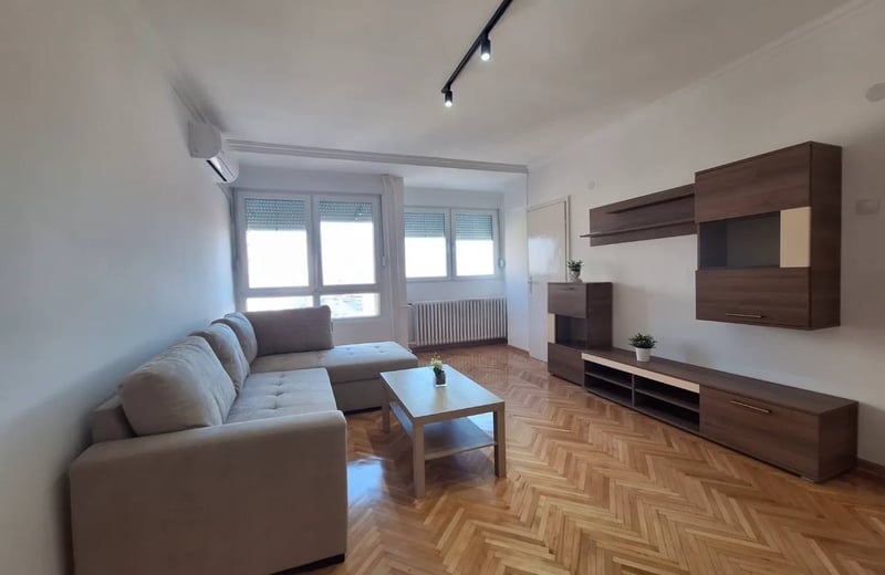 Комфортная квартира 49 м² с новым ремонтом в аренду, Новый Белград, Белград, Сербия