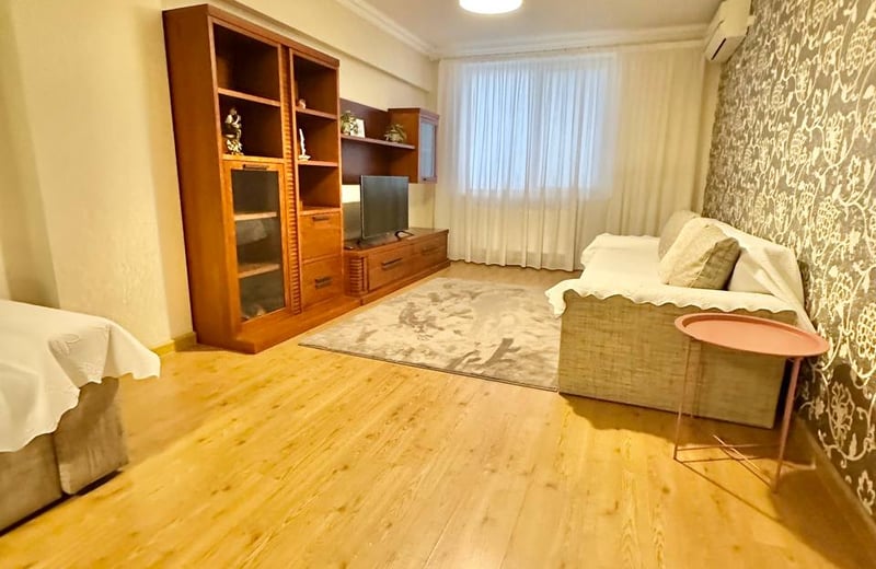 Cozy furnished 90 m² apartment for rent in Botanica, Chișinău, Moldova