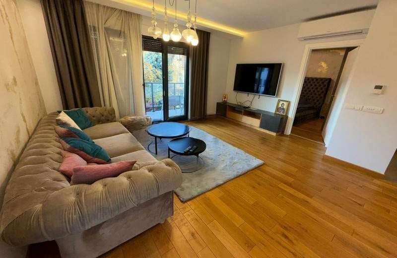 Modern 3-room apartment 80 m² with terrace for rent, Vračar, Belgrade, Serbia