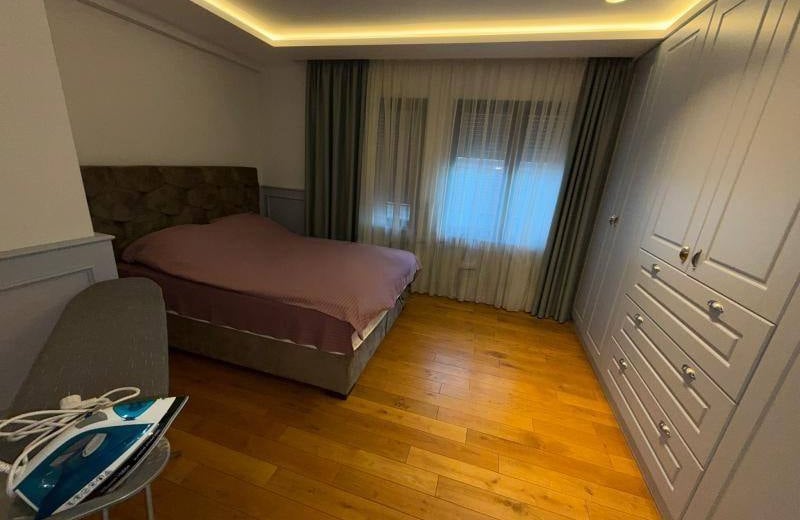 Modern 3-room apartment 80 m² with terrace for rent, Vračar, Belgrade, Serbia